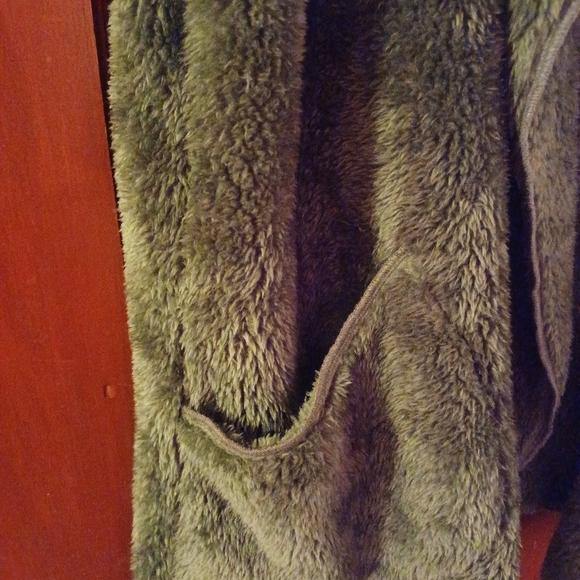 Fuzzy Vest Jacket - Picture 7 of 9